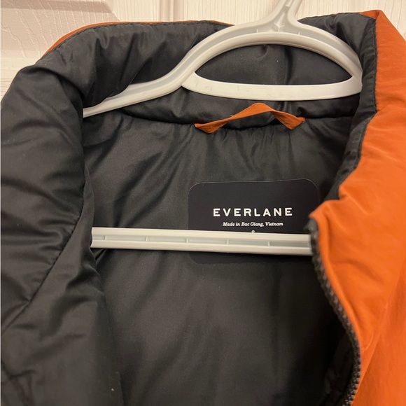 Everlane ReNew Puffer Vest - Picture 3 of 5